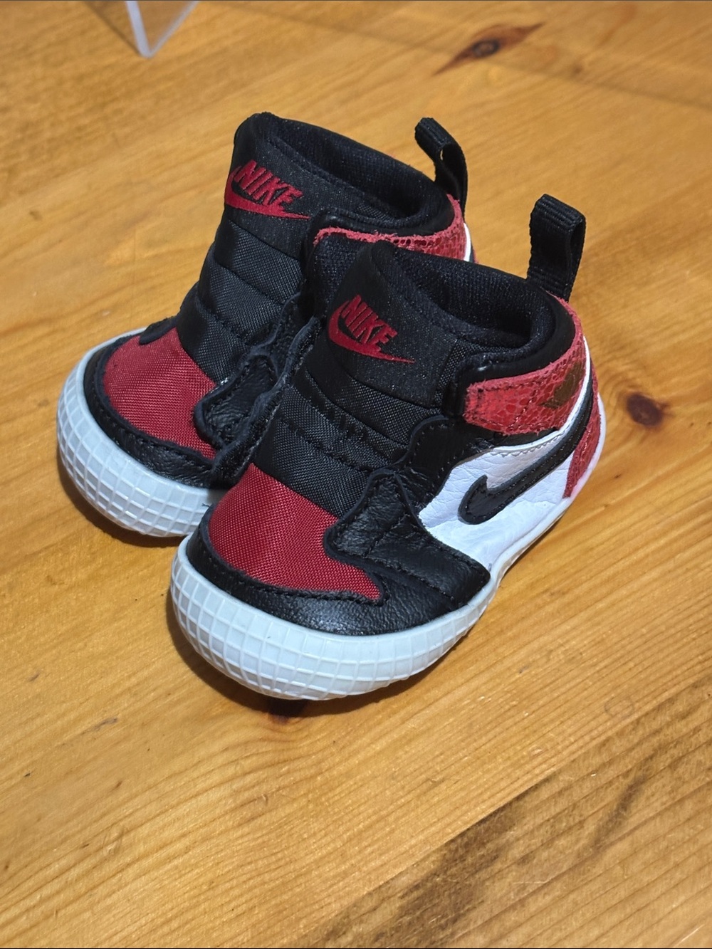 Nike Baby High-Top Sneakers in Red, Black & White 1C